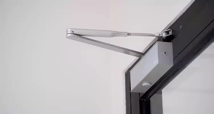 Screen Door Closer Installation in Westchase, FL